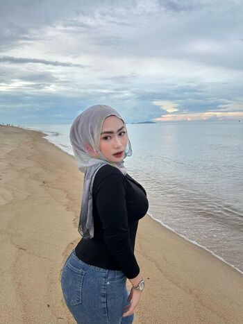 eynymawar