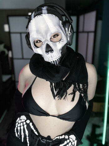 Full leaked Ezy summers cosplay private onlyfans photo