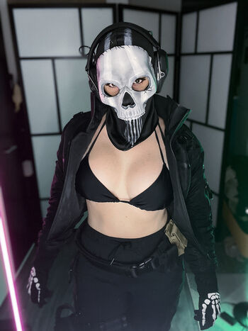 Full leaked Ezy summers cosplay private onlyfans photo