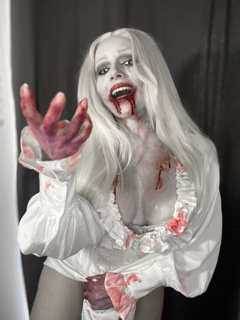 Full leaked Ezy summers cosplay private onlyfans photo