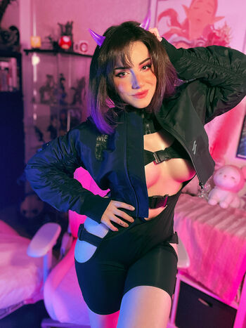 Full leaked Ezy summers cosplay private onlyfans photo