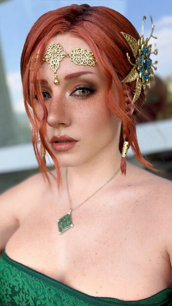 Ezy Summers Cosplay