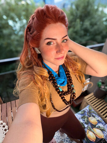 Ezy Summers Cosplay