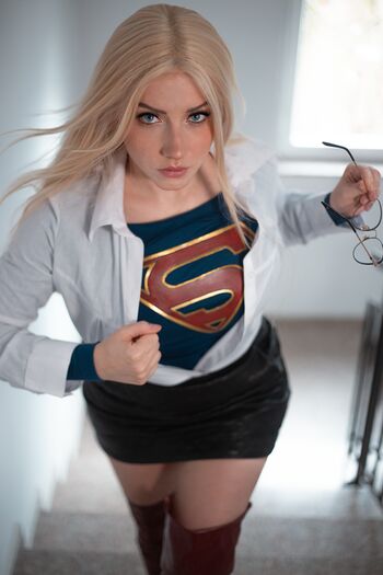 Ezy Summers Cosplay