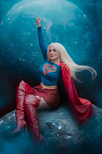 Ezy Summers Cosplay