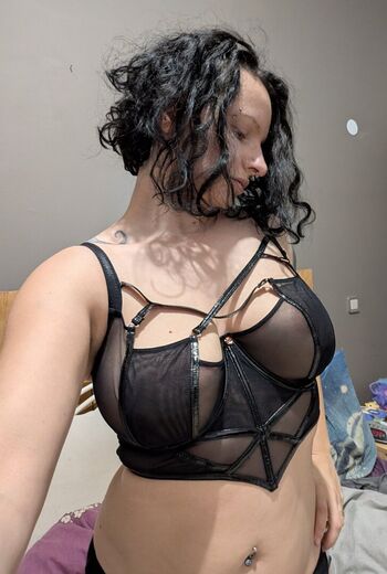 Full leaked Faeleen private onlyfans photo
