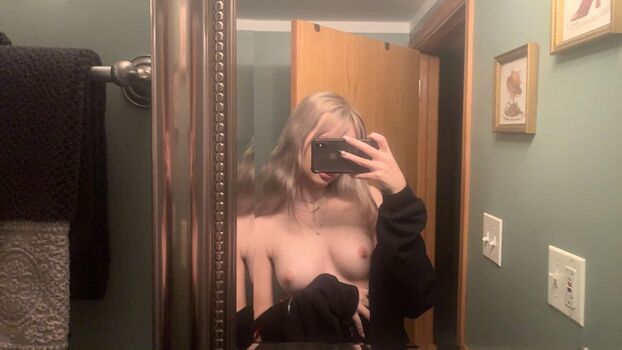 Full leaked Fairyfps private onlyfans photo