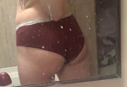Full leaked Fandomreactions private onlyfans photo