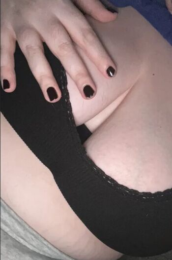Full leaked Fannyjhsz private onlyfans photo