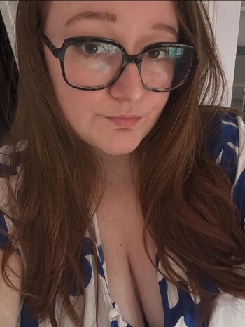 Full leaked Fannyjhsz private onlyfans photo