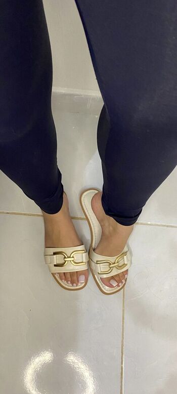 Full leaked Feet mirella private onlyfans photo