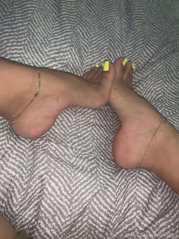 Full leaked Feetbymiliani private onlyfans photo