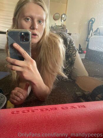 Full leaked Fefeesfannypeeps private onlyfans photo