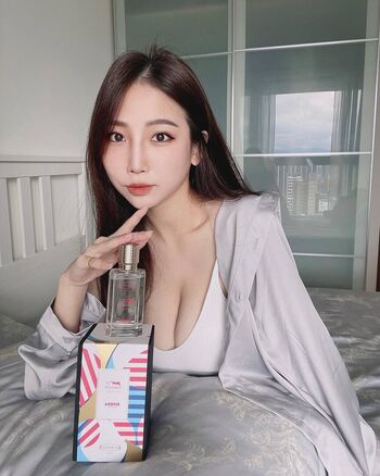 Full leaked Feifeihsieh page private onlyfans photo