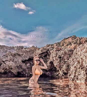 Full leaked Feifeihsieh page private onlyfans photo