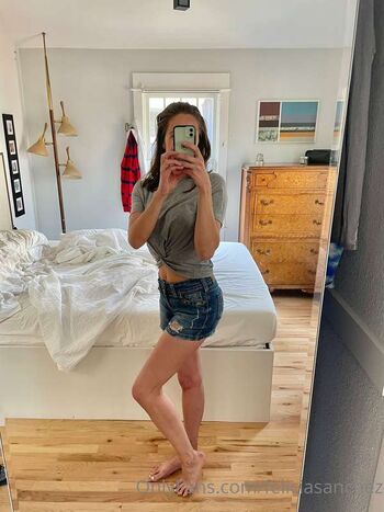 Full leaked Felicialovesponch page private onlyfans photo