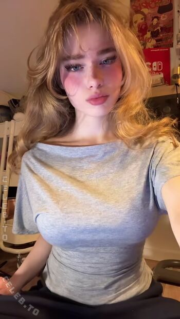 Full leaked Felinenyaa page private onlyfans photo