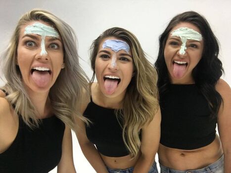 Full leaked Female football page private onlyfans photo