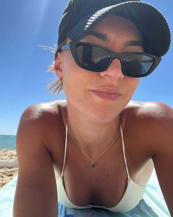 Full leaked Female football page private onlyfans photo