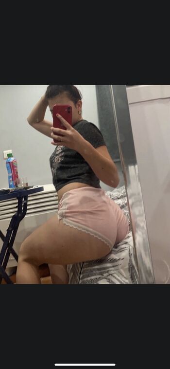 Full leaked Femmeunique private onlyfans photo