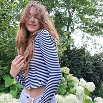 Full leaked Fenne model holland private onlyfans photo