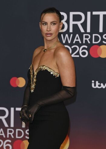 Full leaked Ferne mccann private onlyfans photo