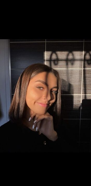 Full leaked Ficha yubo private onlyfans photo