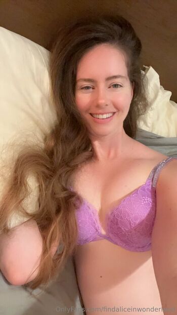 Full leaked Findaliceinwonderland  page private onlyfans photo