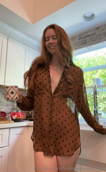 Full leaked Findaliceinwonderland  page private onlyfans photo