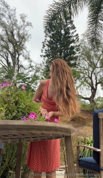Full leaked Findaliceinwonderland private onlyfans photo