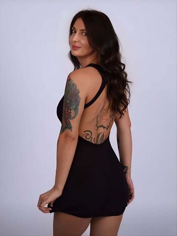 fiona_hotwife