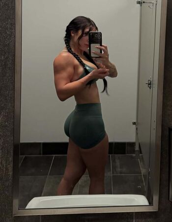 Full leaked Fiona mae  page private onlyfans photo