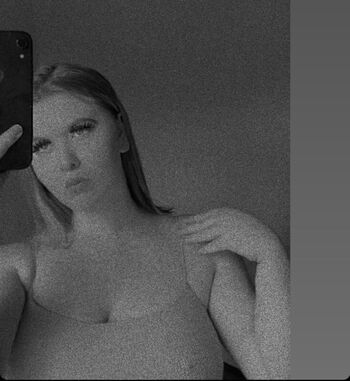 Full leaked Fiona rexxhepi private onlyfans photo