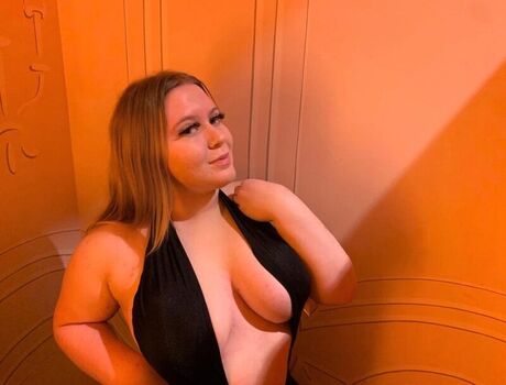 Full leaked Fiona rexxhepi private onlyfans photo