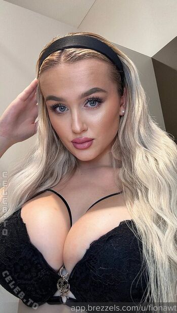 Full leaked Fiona wt page private onlyfans photo
