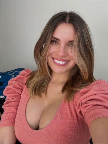 Full leaked Fiorella retiz page private onlyfans photo