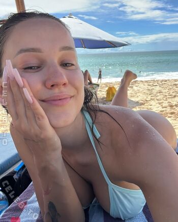 Full leaked Fitnessgirlemma private onlyfans photo
