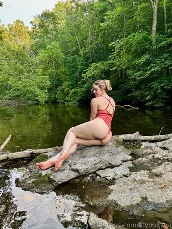 Full leaked Fityoginina private onlyfans photo