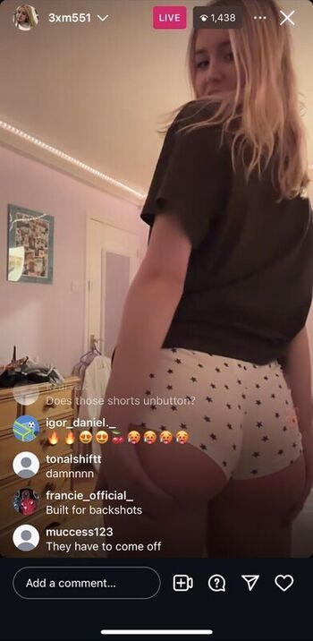 FlashingGirlX