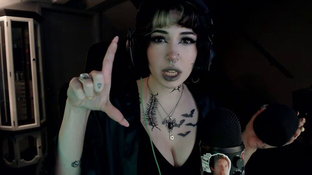 Full leaked Flodaasmr private onlyfans photo
