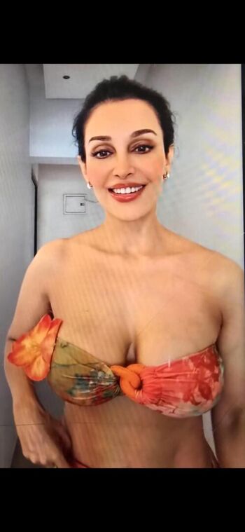 Full leaked Flora saini page private onlyfans photo