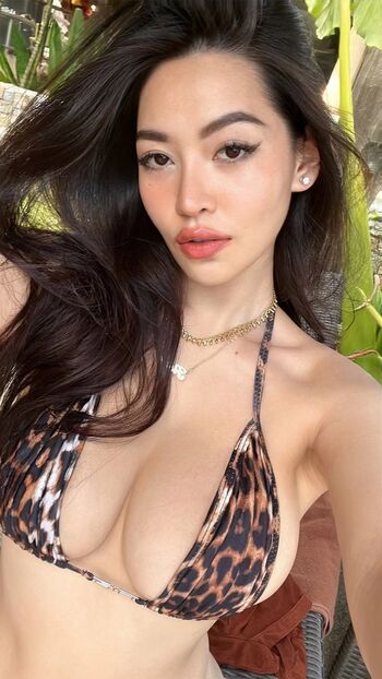 Full leaked Floralydo private onlyfans photo