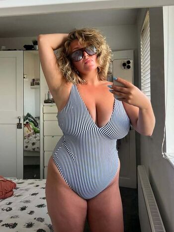 Full leaked Florence clara private onlyfans photo