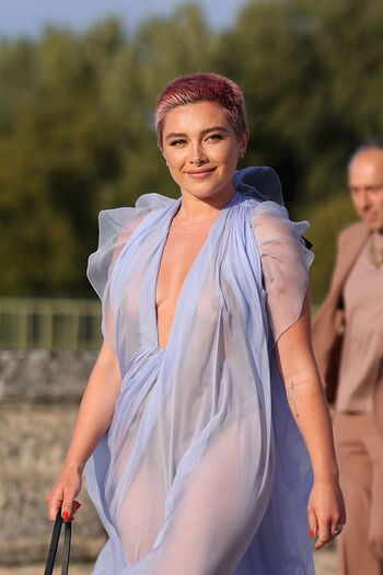 Full leaked Florence pugh private onlyfans photo