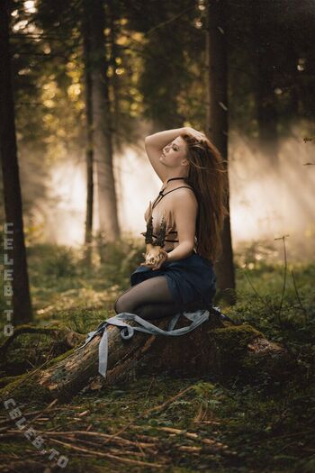 Full leaked Foxydirndl private onlyfans photo