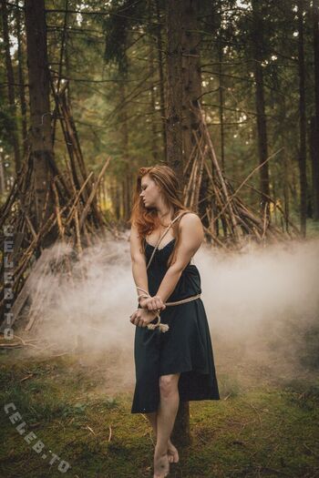 Full leaked Foxydirndl private onlyfans photo