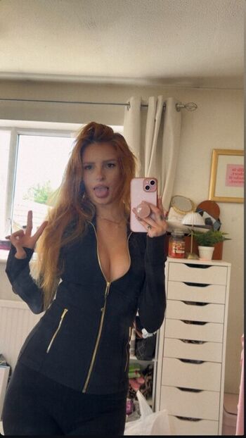 Full leaked Foxymegan private onlyfans photo