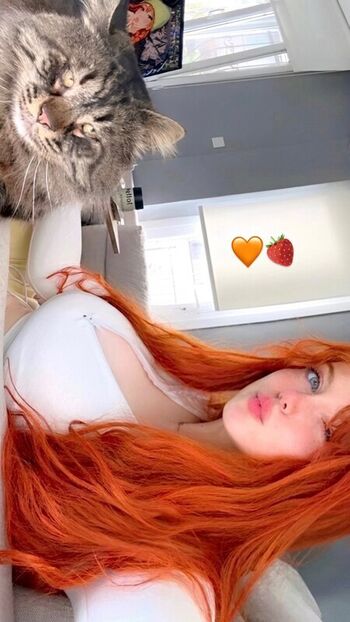 Full leaked Fraaoula page private onlyfans photo