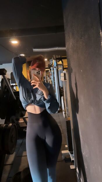 Full leaked Fraaoula private onlyfans photo