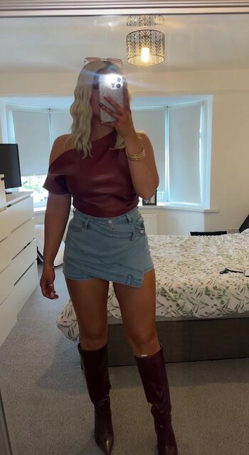 Full leaked Francescalouisefx private onlyfans photo